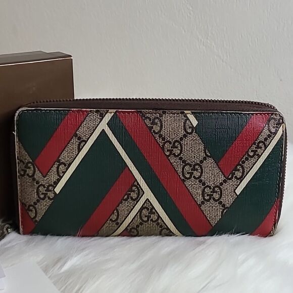 💯Authentic Gucci Round Zip Long Wallet GG Chevron Beige Green Red🍀 - Picture 3 of 16